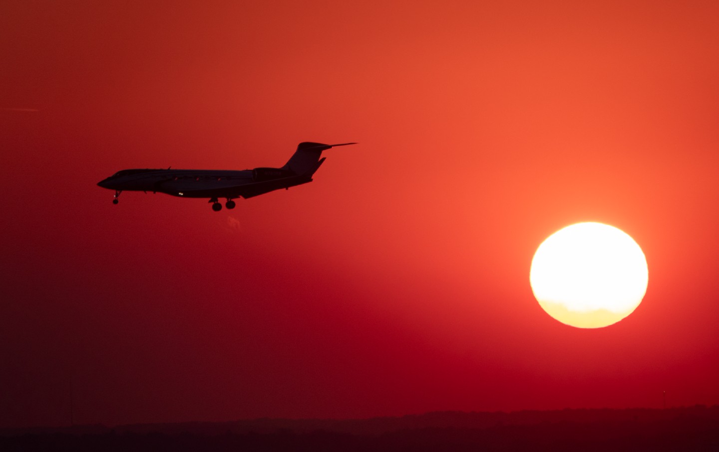 A Gulfstream G650ER jet prepares to land at Ronald Reagan Washington National Airport on November 7, 2023.